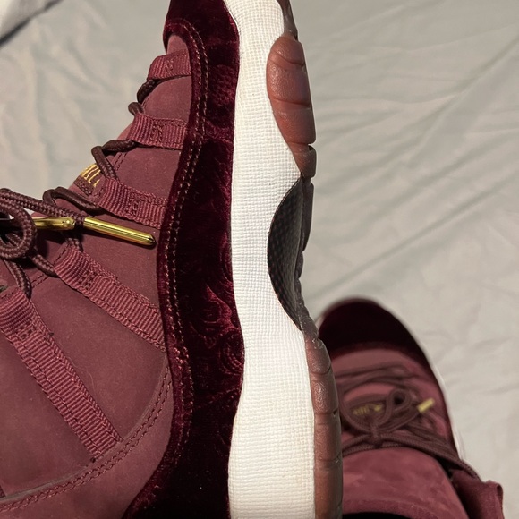Air Jordan 11 Retro GG Heiress Velvet size 4 (5.5 in Women) - Picture 5 of 9